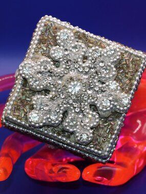 Small Silver Toned Snowflake Trinket Box